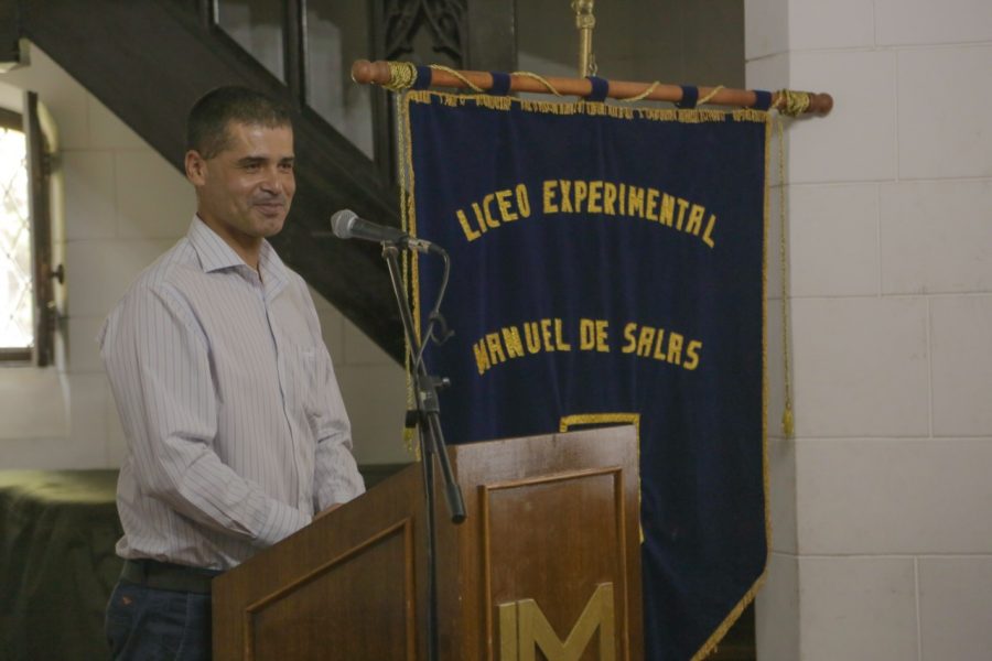 Firma del Acta de Traspaso y Asunción de la nueva Dirección